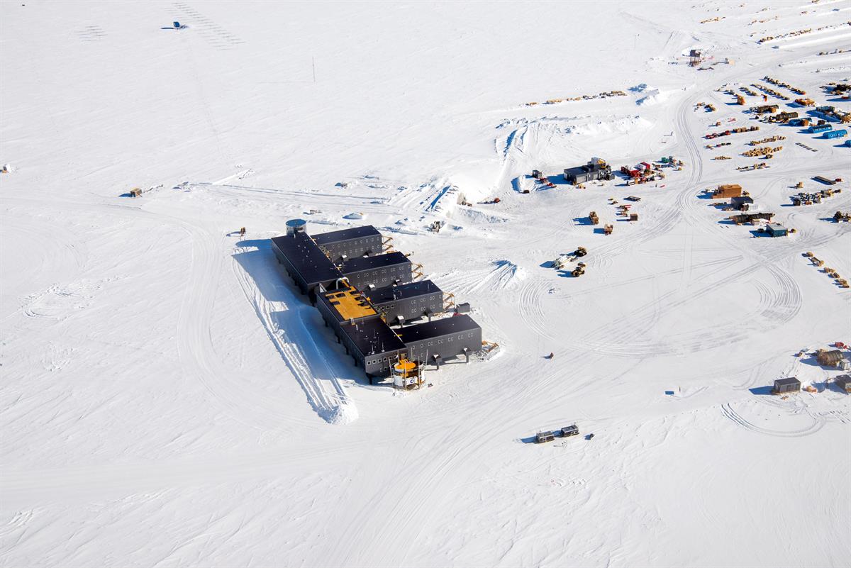 antarctic-photo-library-photo-details-3jan2018-south-pole-aerial