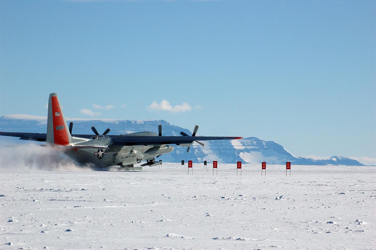 Antarctic Photo Library - Photo Details - Ctam Camp Herc Takeoff2.jpg