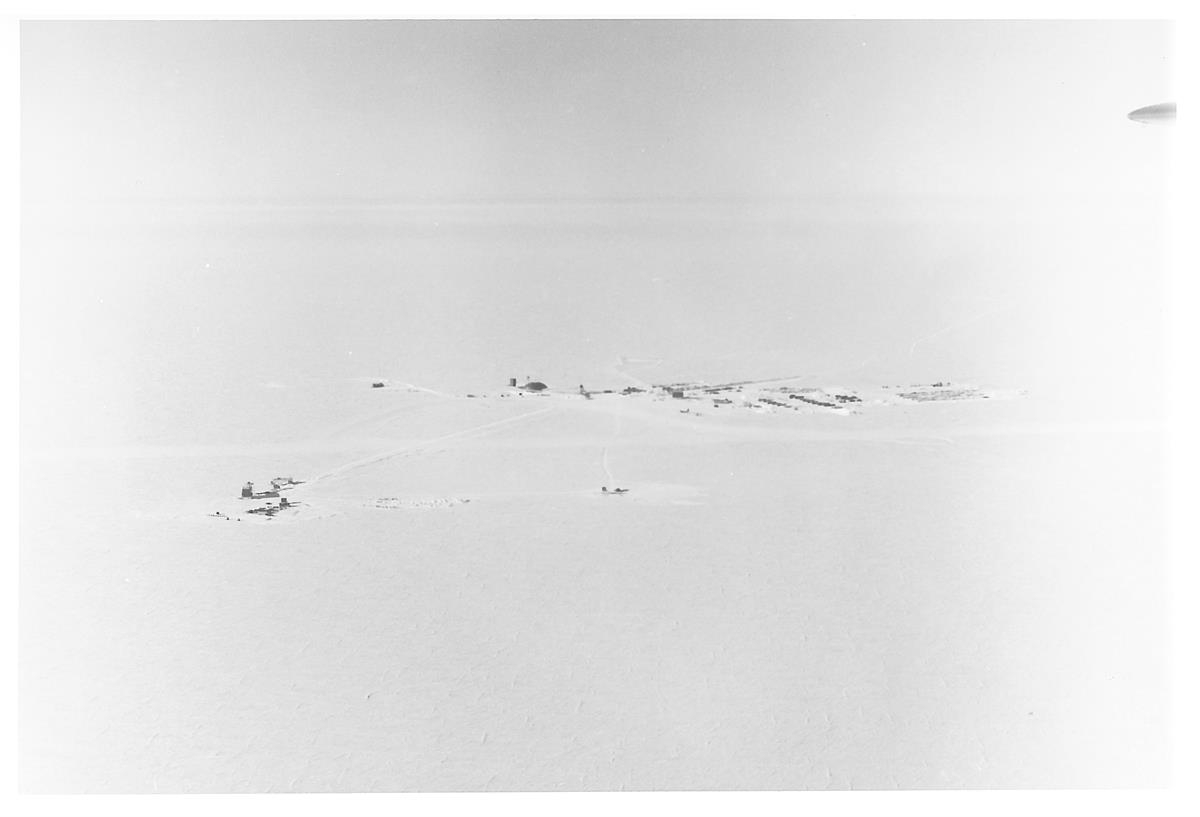 Antarctic Photo Library - Photo Details - 1995Nov17-South-Pole-aerial2.jpg