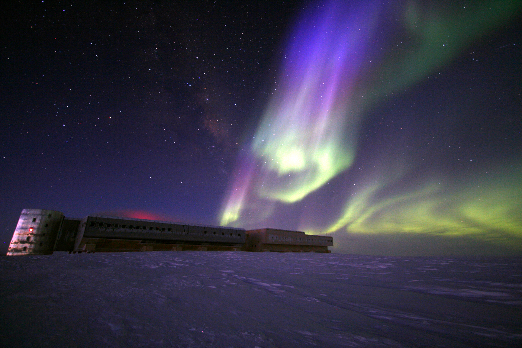 Aurora over the U.S. research station at the South Pole.