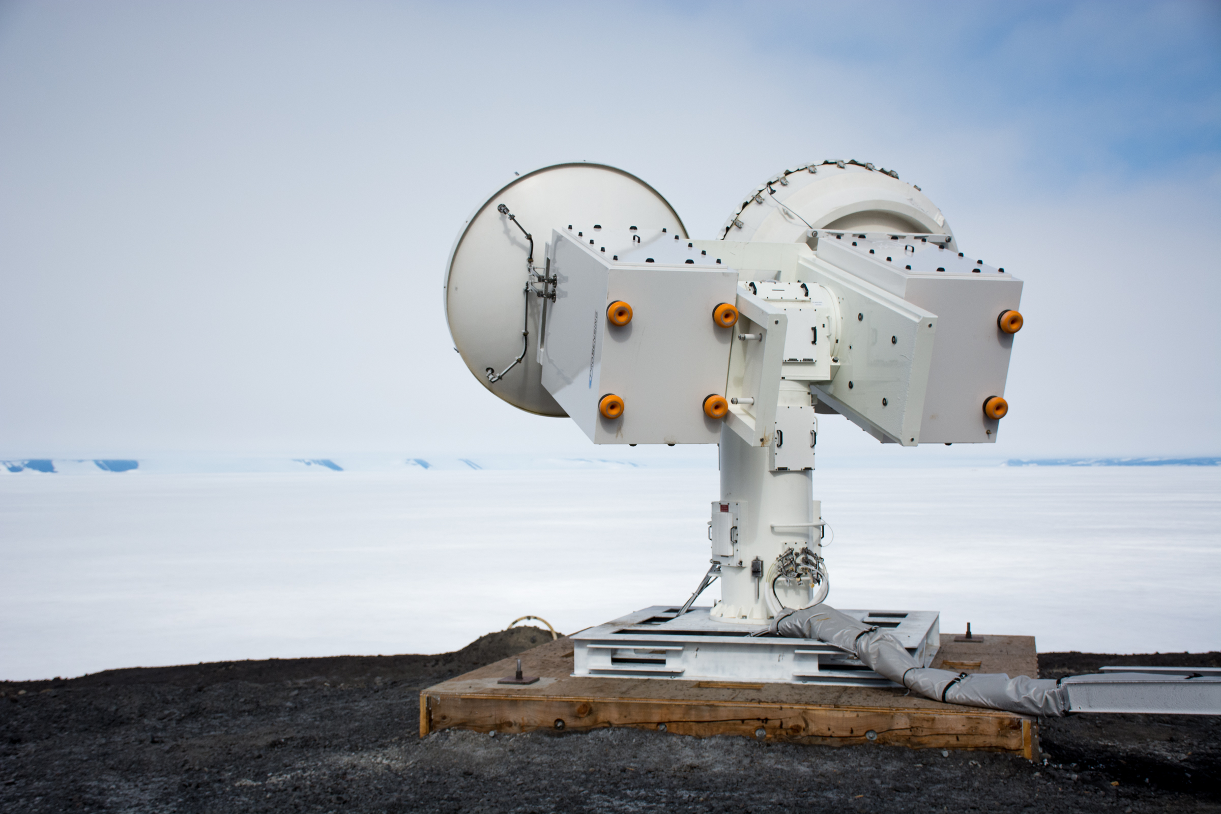 A radar overlooks the ice shelf