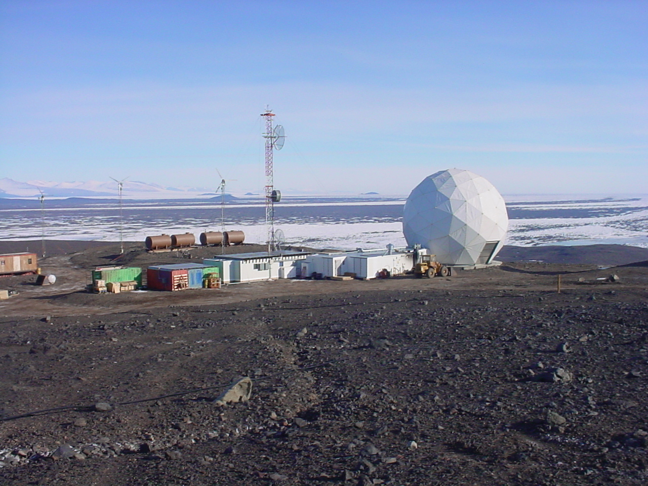 Buildings and antennae.