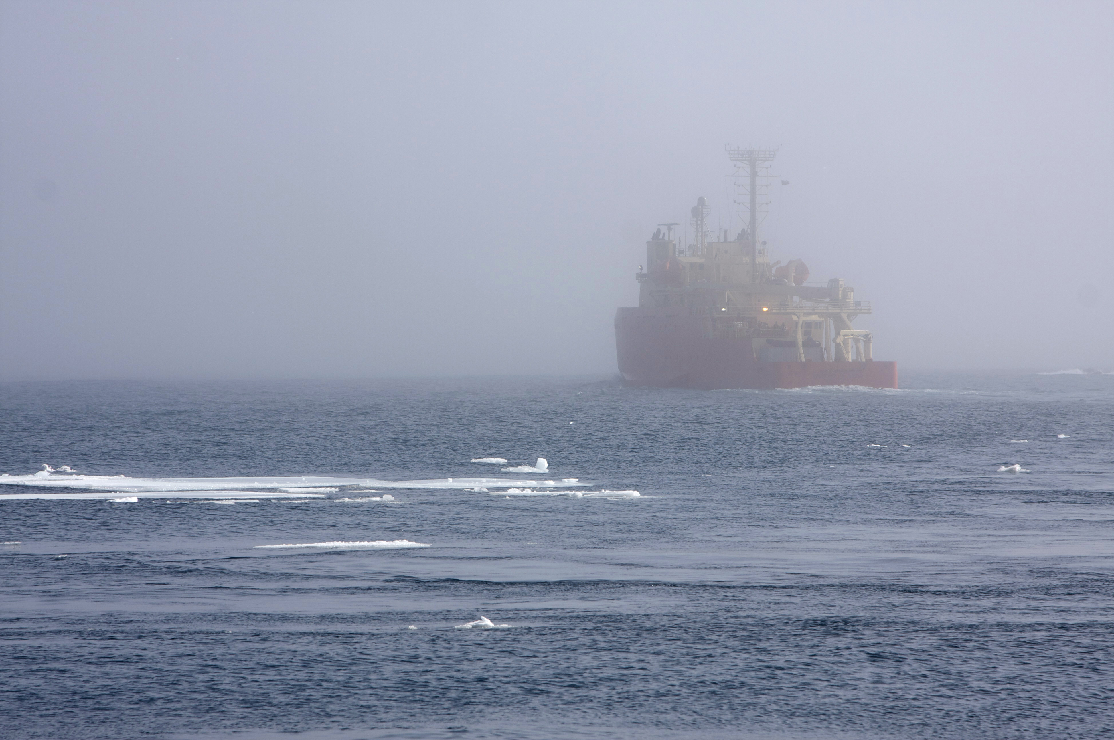 Ship in fog.