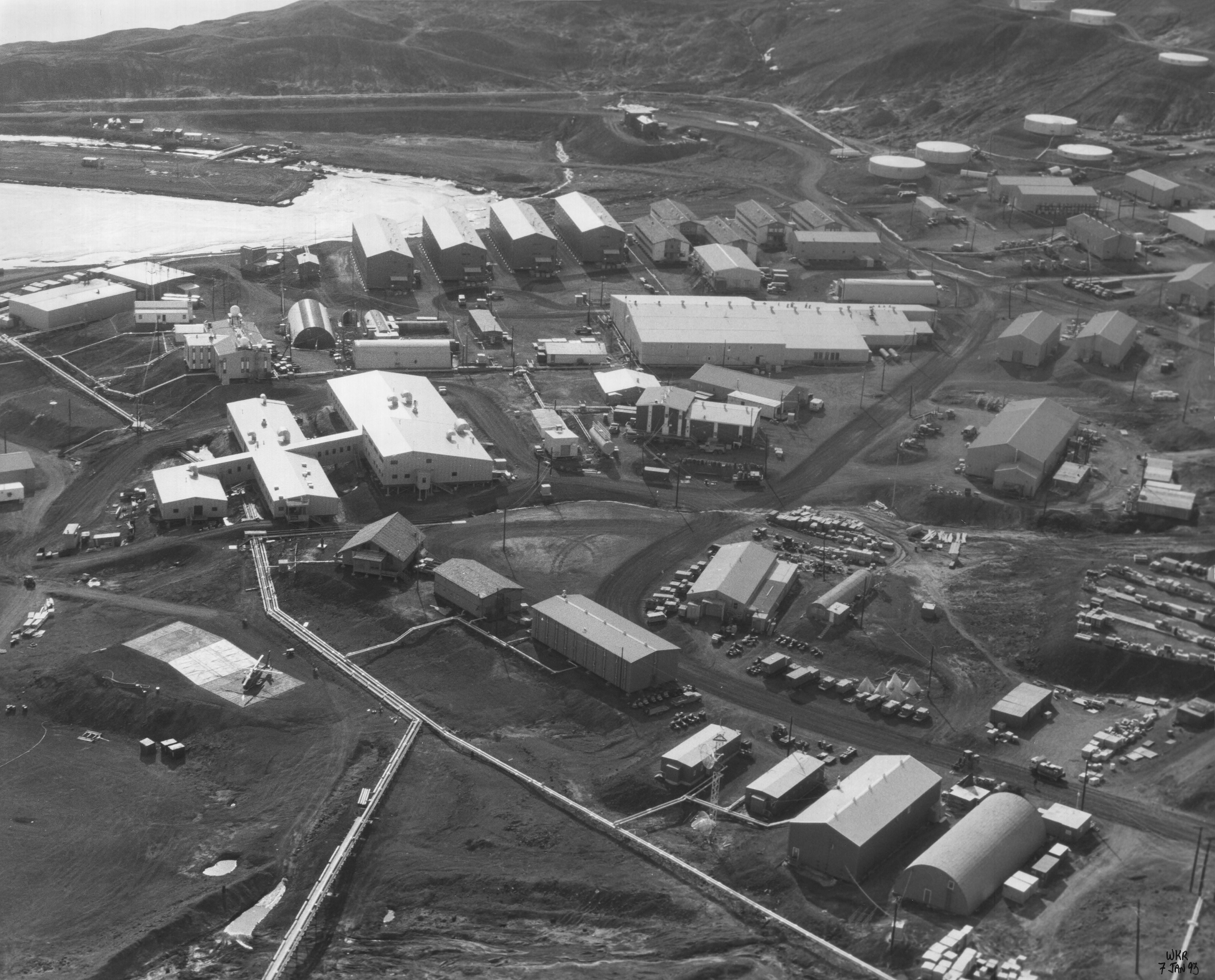 Aerial photo of a town.